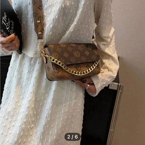 Brown Designer Women's Bag with Gold Chain - Picture 2 of 6